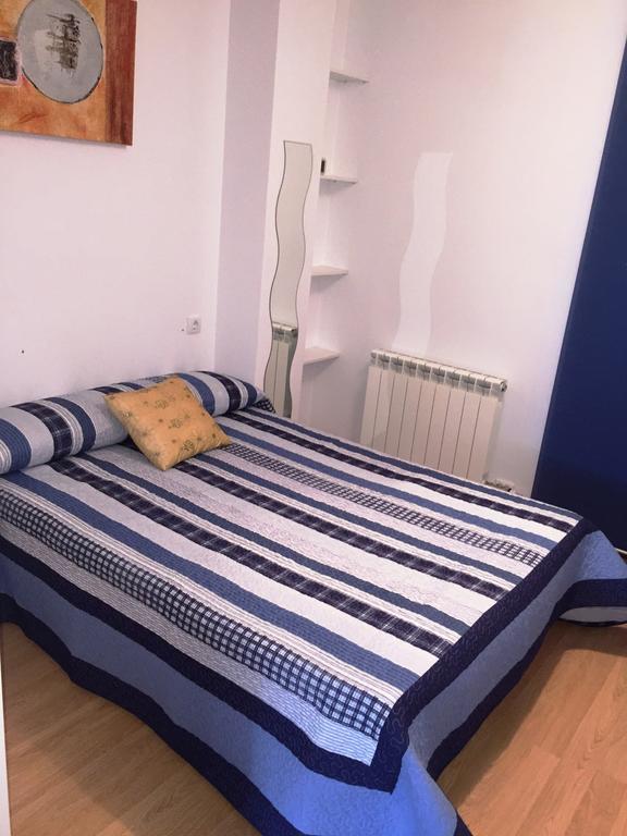 Apartamentos Mequedo Alcañiz Szoba fotó