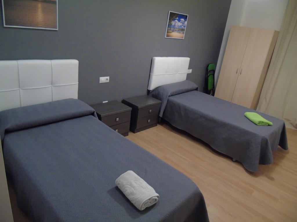 Apartamentos Mequedo Alcañiz Kültér fotó